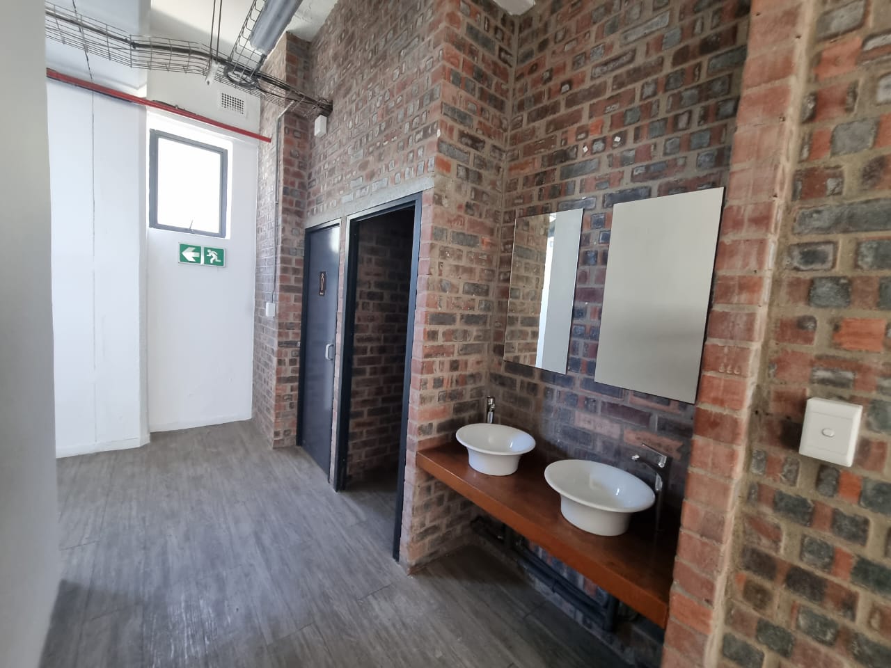 To Let commercial Property for Rent in Salt River Western Cape